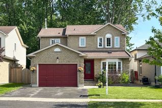 Detached House for Sale, 122 Sandringham Dr, Clarington, ON