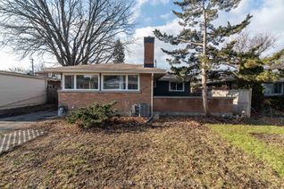 Bungalow for Rent, 948 Parkhurst Blvd #B, McKellar Heights - Glabar Park and Area, ON