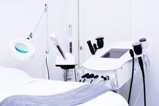 Beauty Salon for Sale, Burlington, ON Beauty Salon for Sale, Burlington, ON