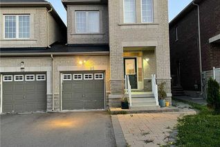 Attached/Row House/Townhouse 2-Storey for Rent, 84 Napanee St #Upper, Richmond Hill, ON