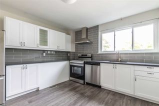 Attached/Row House/Townhouse 2-Storey for Rent, 5539 Schueller Cres, Burlington, ON Attached/Row House/Townhouse 2-Storey for Rent, 5539 Schueller Cres, Burlington, ON