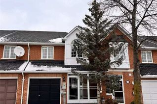 Attached/Row House/Townhouse 2-Storey for Rent, 63 Royal Chapin Cres, Richmond Hill, ON