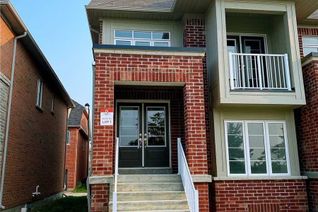 Attached/Row House/Townhouse 2 1/2 Storey for Rent, 62 Mcalister Ave, Richmond Hill, ON