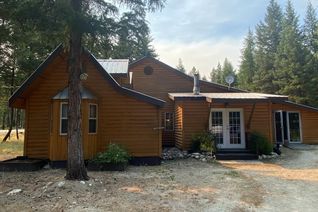 Ranch-Style House for Sale, 6350 33 Highway #22, Beaverdell, BC