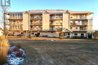 Property for Sale, 201, 4520 45a Streetclose, Innisfail, AB Property for Sale, 201, 4520 45a Streetclose, Innisfail, AB