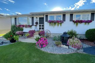 Property for Sale, 10340 108 Av, Westlock, AB Property for Sale, 10340 108 Av, Westlock, AB