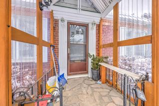 Detached 1 1/2 Storey for Rent, Toronto, ON