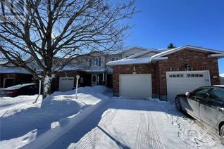 Attached/Row House/Townhouse for Rent, 80 Whalings Circle, Stittsville, ON