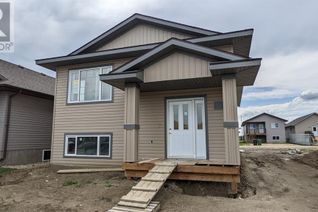 Detached House for Sale, 4416 74 Street, Camrose, AB