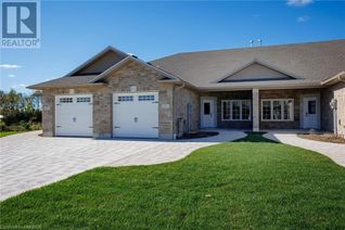 Townhouse for Sale, 113 Broomer Crescent, Mount Forest, ON