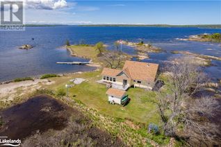 Bungalow for Sale, 2 Island 420, Honey Harbour, ON