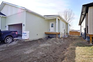 Property for Sale, 77 Harvest Square, Claresholm, AB Property for Sale, 77 Harvest Square, Claresholm, AB