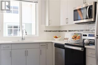 Townhouse for Sale, 1027 College St #17, Duncan, BC Townhouse for Sale, 1027 College St #17, Duncan, BC