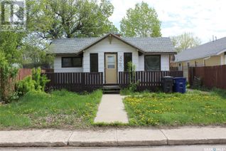 Bungalow for Sale, 428 3rd Street W, Shaunavon, SK
