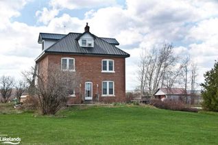 Detached House for Sale, 496758 2 Grey Rd, Blue Mountains, ON
