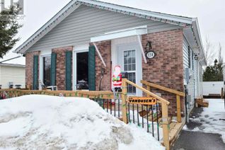 Property for Sale, 138 Taylor Blvd, Elliot Lake, ON Property for Sale, 138 Taylor Blvd, Elliot Lake, ON