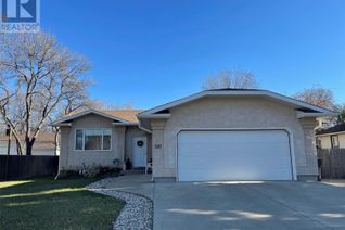 Property for Sale, 326 3rd Street, Weyburn, SK Property for Sale, 326 3rd Street, Weyburn, SK
