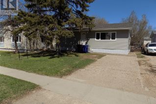 Property for Sale, 1017 Bison Avenue, Weyburn, SK Property for Sale, 1017 Bison Avenue, Weyburn, SK