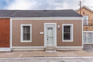 Bungalow for Rent, 208 Bay St N, Hamilton, ON Bungalow for Rent, 208 Bay St N, Hamilton, ON