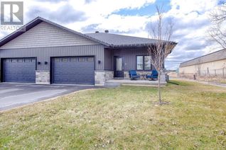Bungalow for Sale, 37 Astrolabe Road, Cobden, ON