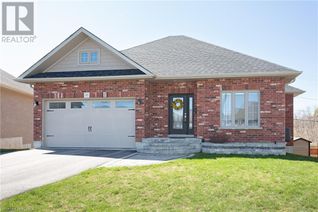 Bungalow for Sale, 10 Moynes Court, Lindsay, ON