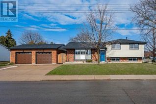 Sidesplit for Sale, 28 Moxley Dr, Hamilton, ON
