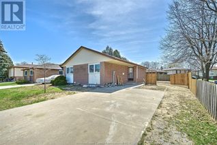 Raised Ranch-Style House for Rent, 1525 Hallmark #MAIN, Windsor, ON Raised Ranch-Style House for Rent, 1525 Hallmark #MAIN, Windsor, ON