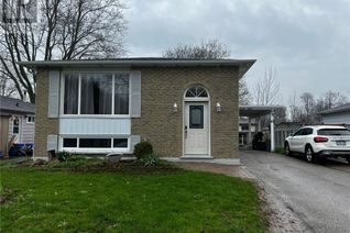 Bungalow for Sale, 44 Helene Crescent, Waterloo, ON