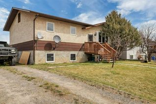 Property for Sale, 102 9 Avenue, Sundre, AB Property for Sale, 102 9 Avenue, Sundre, AB