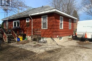 Bungalow for Sale, 125 Wilson Street W, Perth, ON