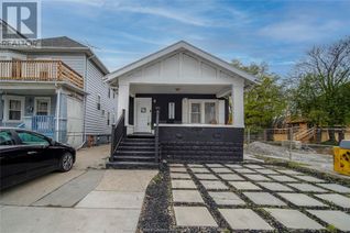 Bungalow for Sale, 831 Pelissier Street, Windsor, ON Bungalow for Sale, 831 Pelissier Street, Windsor, ON