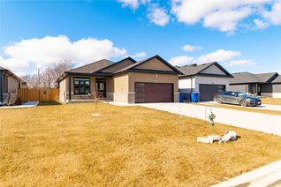 Bungalow for Sale, 224 Moonstone Cres, Chatham-Kent, ON