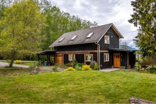 Property for Sale, 6090 Heritage Road, Sechelt, BC Property for Sale, 6090 Heritage Road, Sechelt, BC