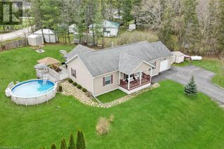 Bungalow for Sale, 18 South Bayou Road, Fenelon Falls, ON