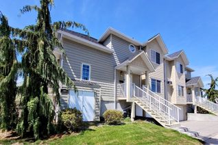 Property for Sale, 305 Hastings Avenue #102, Penticton, BC