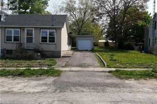 Bungalow for Rent, 47 St. Davids East Road, Thorold, ON