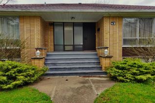 Bungalow for Rent, 42 Denmark Cres, Toronto, ON