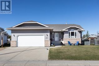 Property for Sale, 4535 57 Avenue, Innisfail, AB Property for Sale, 4535 57 Avenue, Innisfail, AB