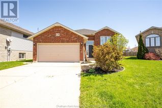 Raised Ranch-Style House for Sale, 78 Smithfield Circle, Chatham, ON