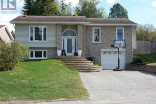Bungalow for Sale, 472 Bolger Ave, TEMISKAMING SHORES, ON