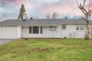 Bungalow for Rent, 1877 Greenacre Crescent, Ottawa, ON Bungalow for Rent, 1877 Greenacre Crescent, Ottawa, ON