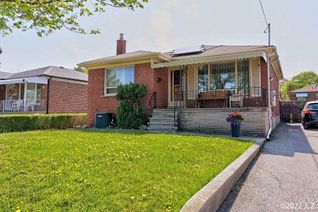 House for Sale, 8 Jeffcoat Dr, Toronto, ON
