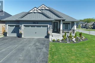 Bungalow for Sale, 32 Glengariff Drive, St. Thomas, ON