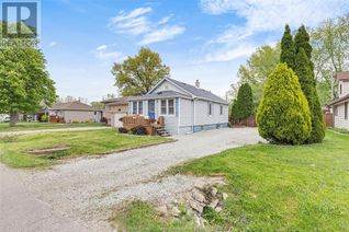 Bungalow for Sale, 1850 Longfellow, Windsor, ON