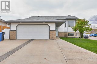 Property for Sale, 617 Spruce Way Se, Medicine Hat, AB Property for Sale, 617 Spruce Way Se, Medicine Hat, AB