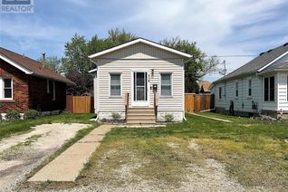 Bungalow for Sale, 716 Hildegarde, Windsor, ON Bungalow for Sale, 716 Hildegarde, Windsor, ON