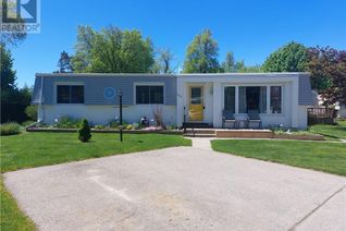 Bungalow for Sale, 165 Mississauga Place, Grand Bend, ON