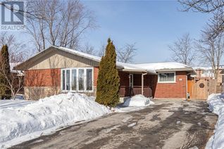 Bungalow for Rent, 7027 Centennial Street, Niagara Falls, ON Bungalow for Rent, 7027 Centennial Street, Niagara Falls, ON