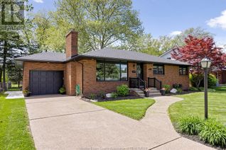 Bungalow for Sale, 2559 Academy, Windsor, ON Bungalow for Sale, 2559 Academy, Windsor, ON