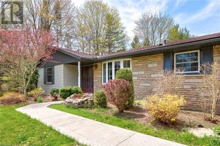 Bungalow for Sale, 199 Robinson Road, Cambridge, ON
